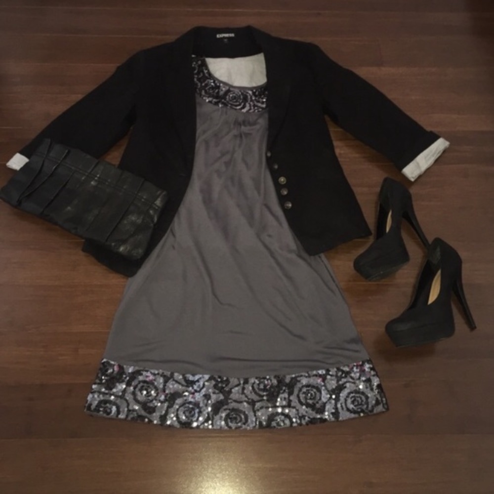 Express dress - Picture 5 of 5